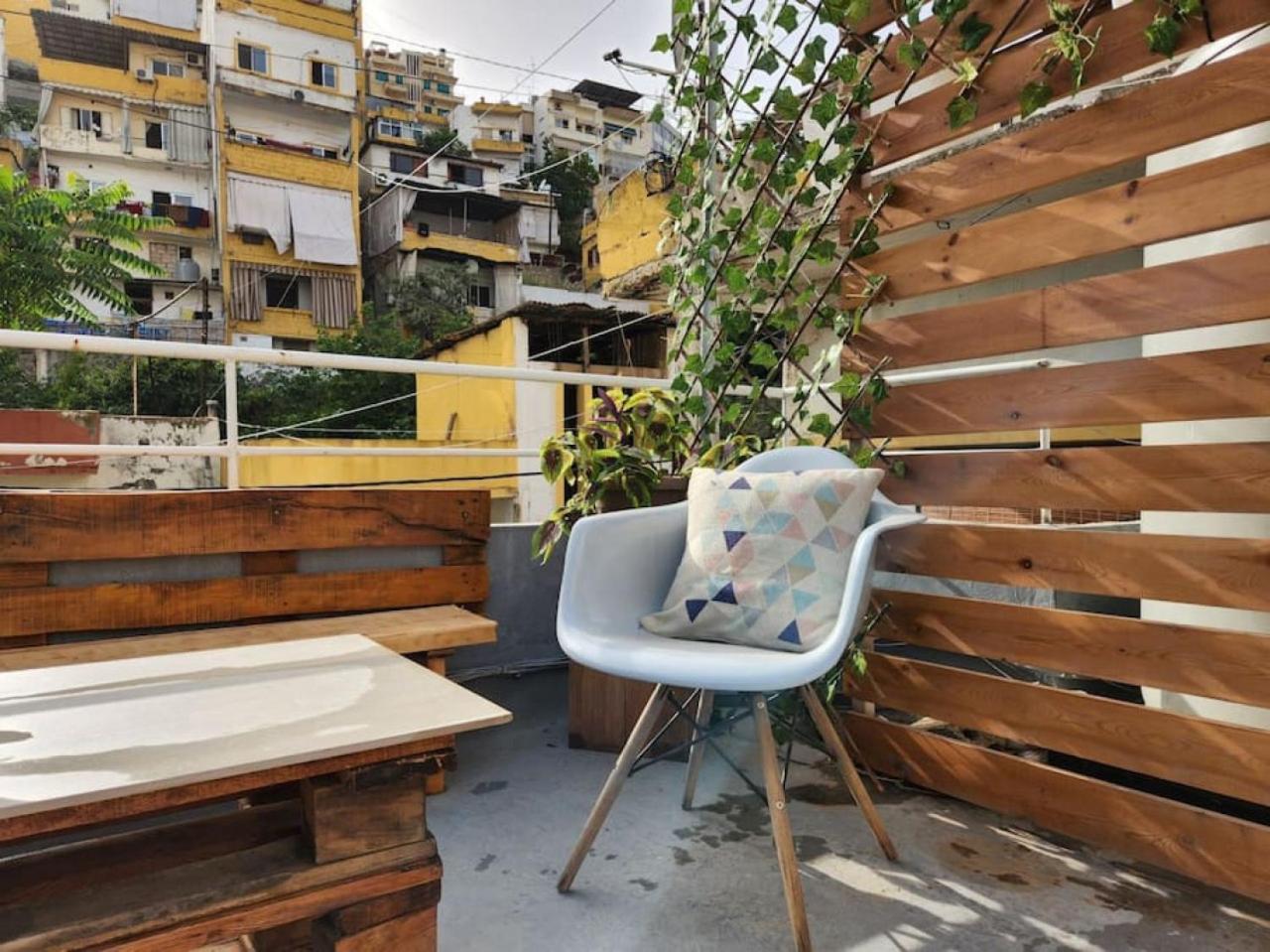 Stylish 1BR Apt in Badawi Front Yard and Rooftop view 2