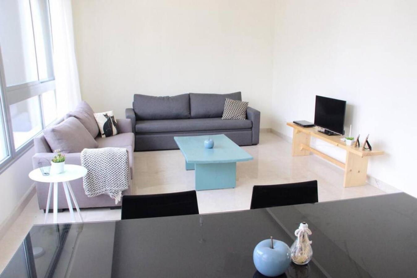 Modern 3BR Apt next to Hotel Dieu view 2