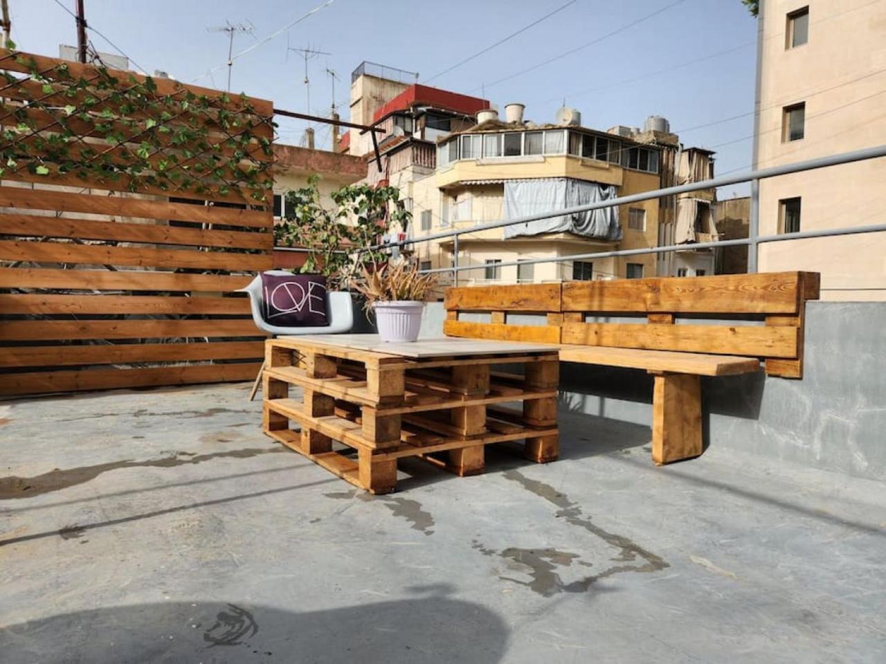 Stylish 1BR Apt in Badawi Front Yard and Rooftop view 5