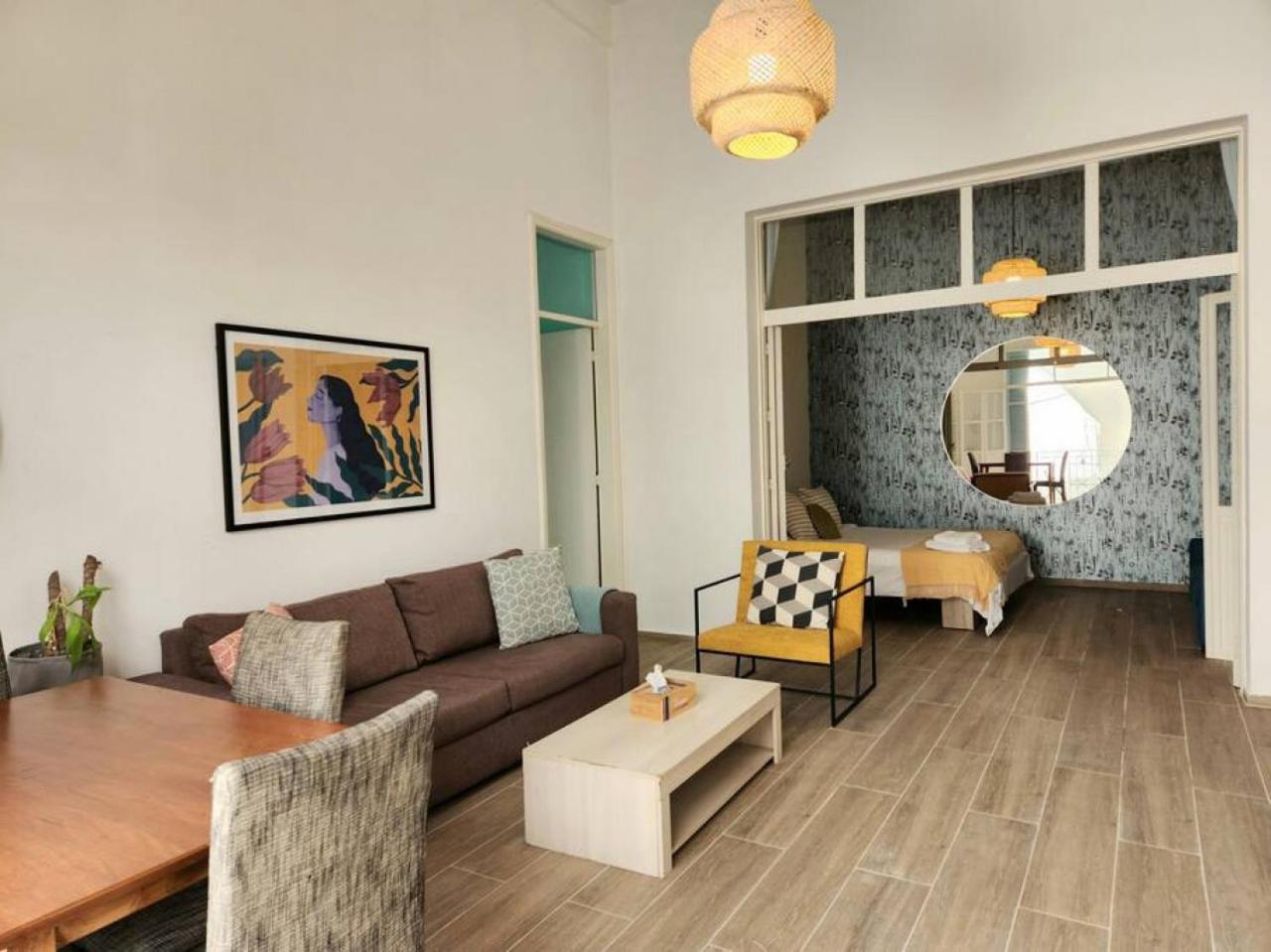 Spacious 2 Bedroom Apt In Mar Mikhael view 4