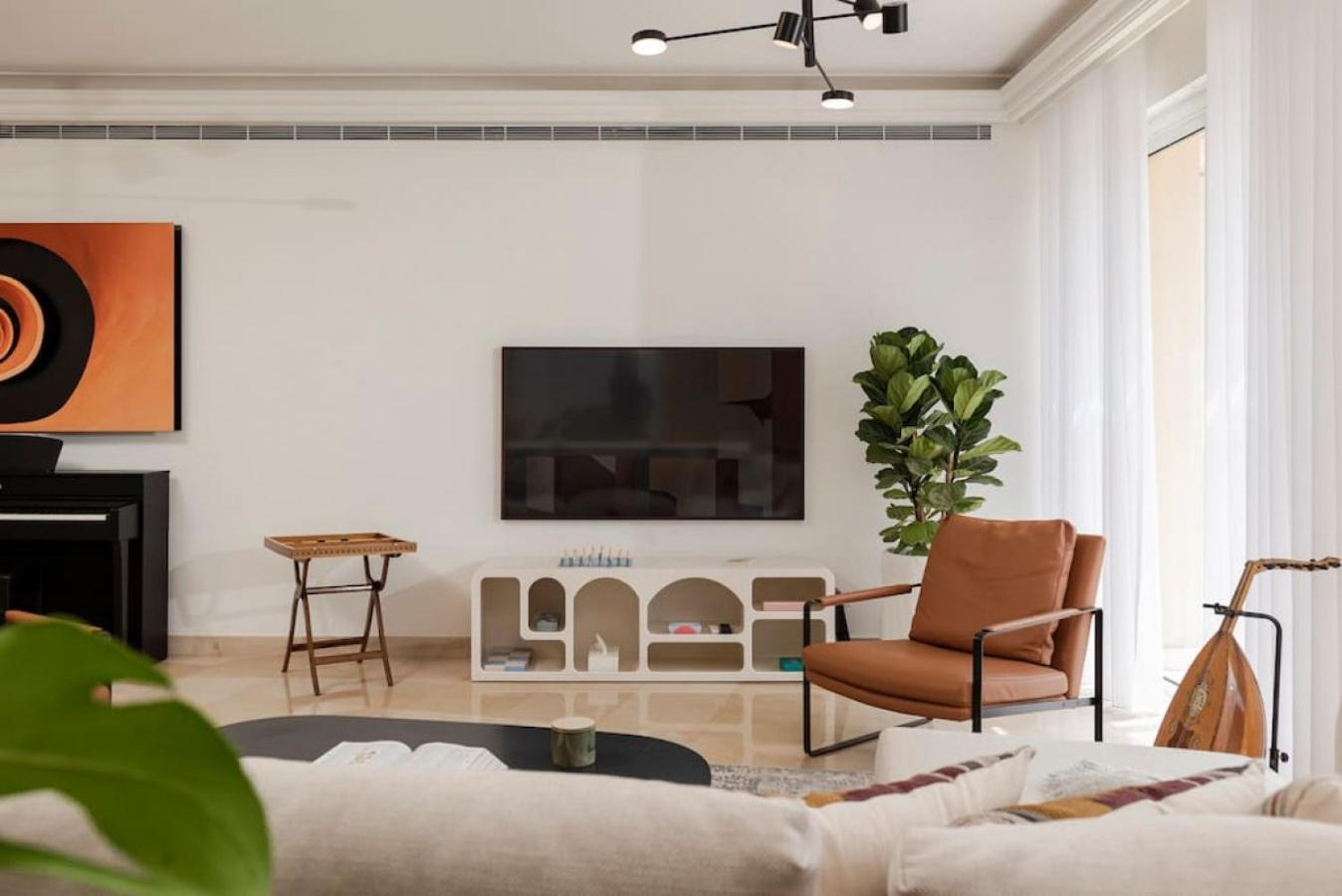 Stunning Artist House in Saifi view 3