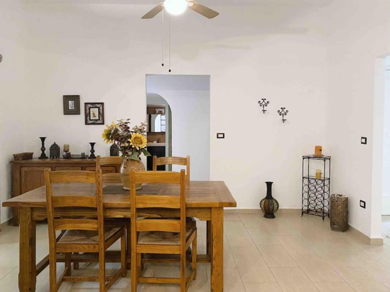 3BR on MM stairs with a quiet terrace view 2