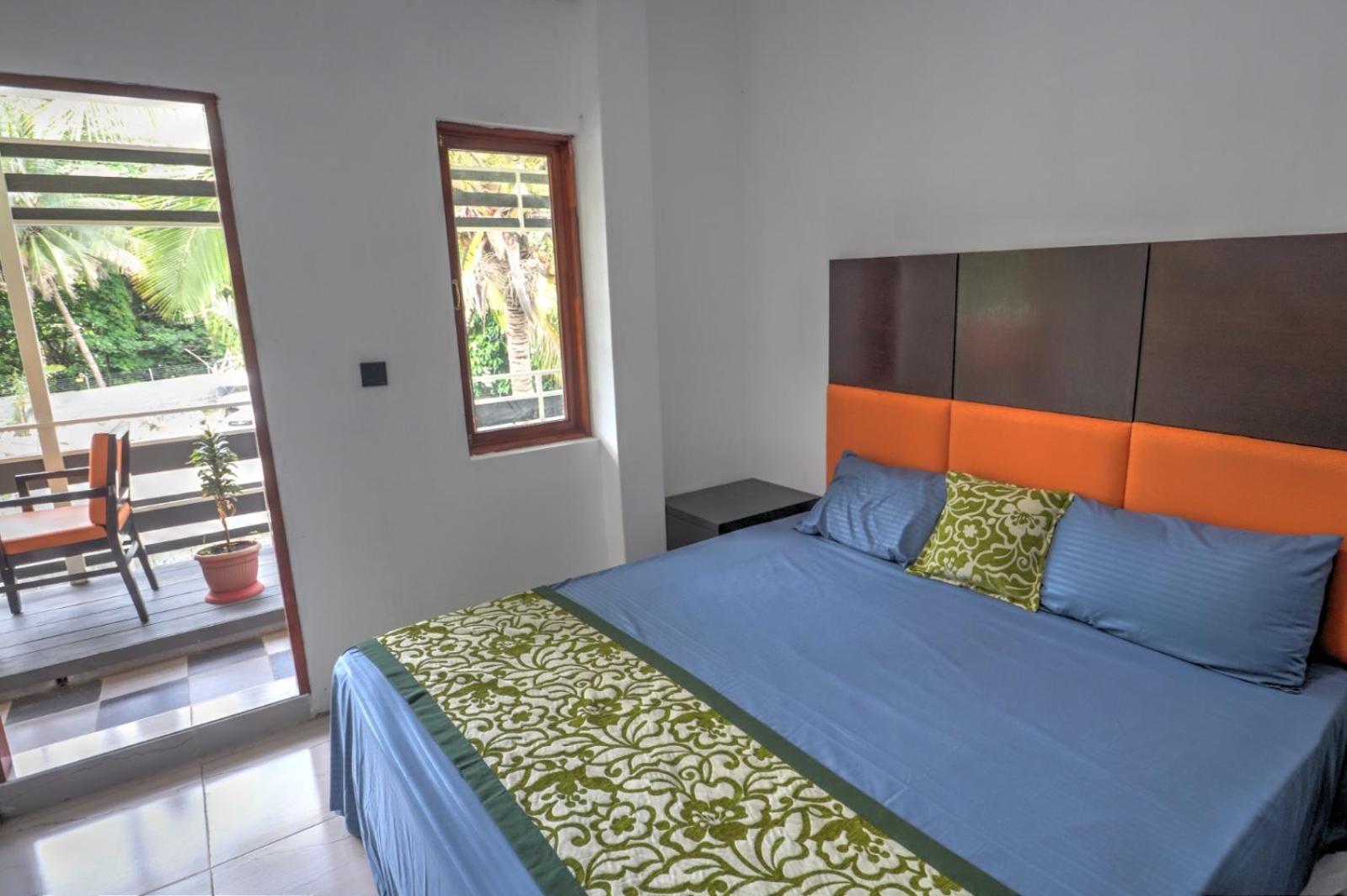 Grand Bay Apartments