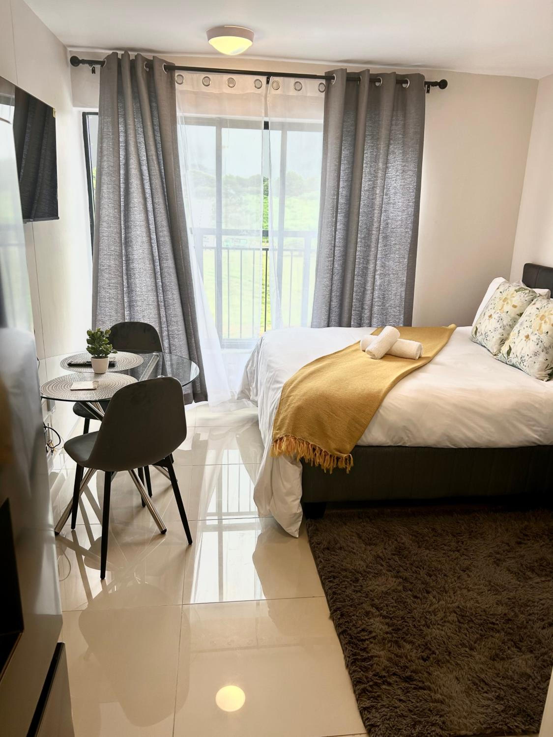 Flat in umhlanga view 3