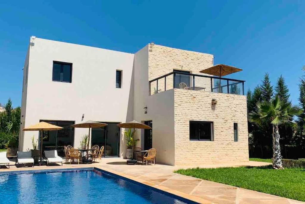 Villa climatisée avec piscine sans vis-à-vis view 5