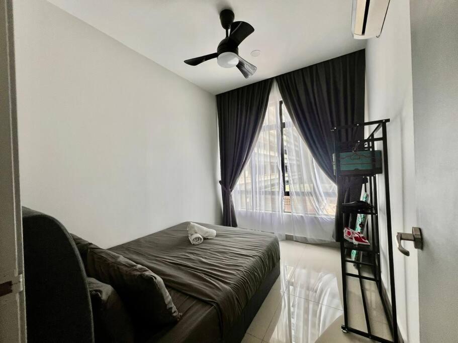 (Mt. Austin) Lavish Suite 3BR2B by Cowidea