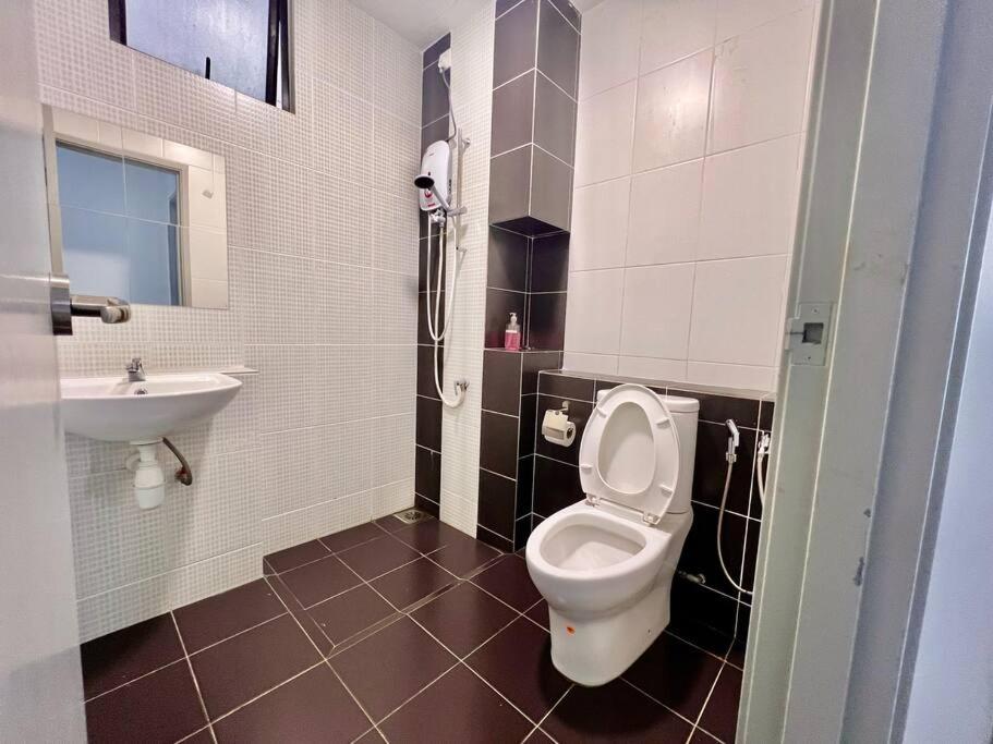 (Mt. Austin) Lavish Suite 3BR2B by Cowidea