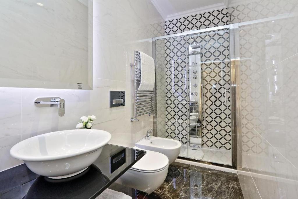 BQ House FORI IMPERIALI Luxury Rooms