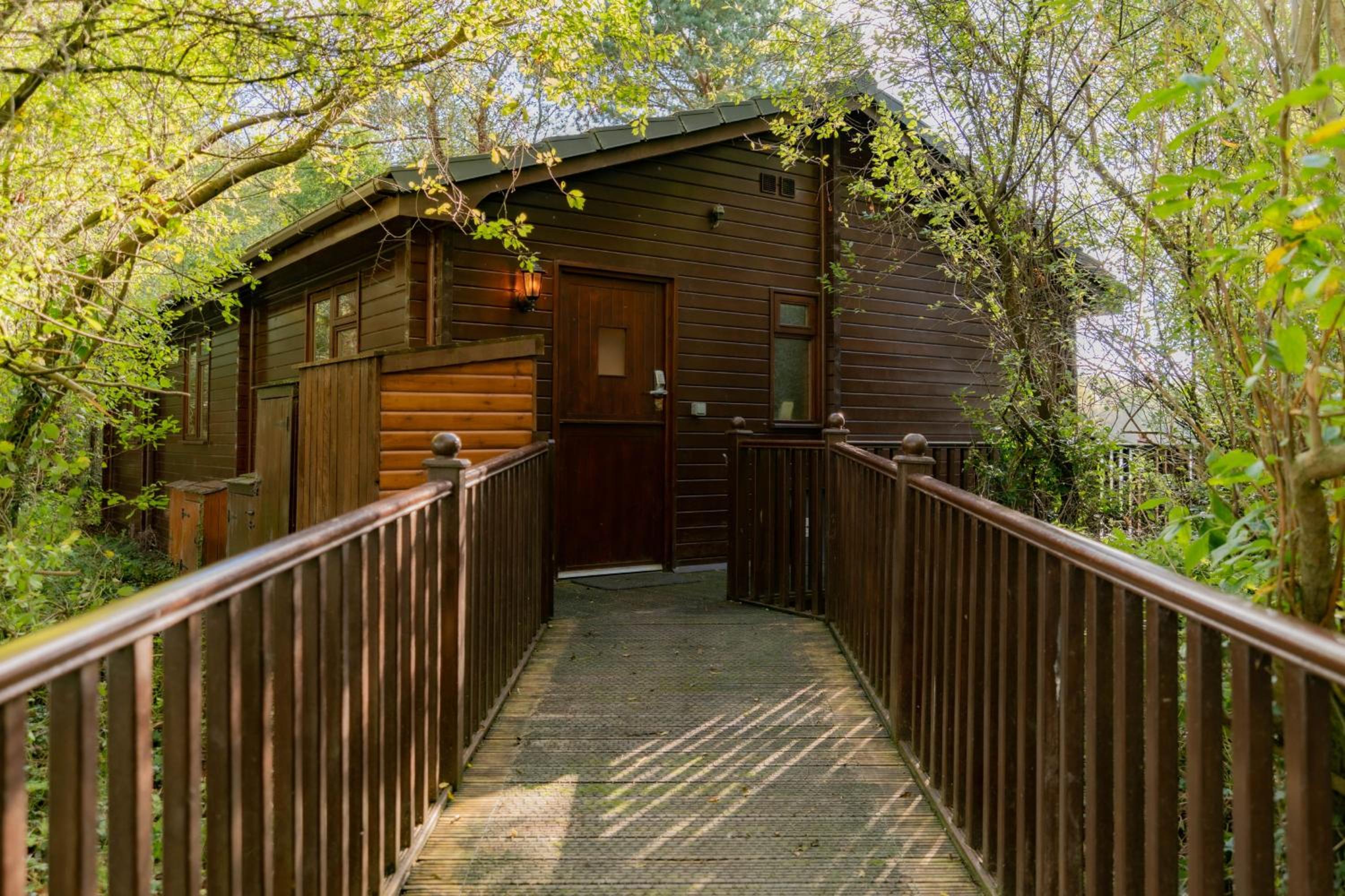 Hotel Dunnock Lodge With Hot-tub