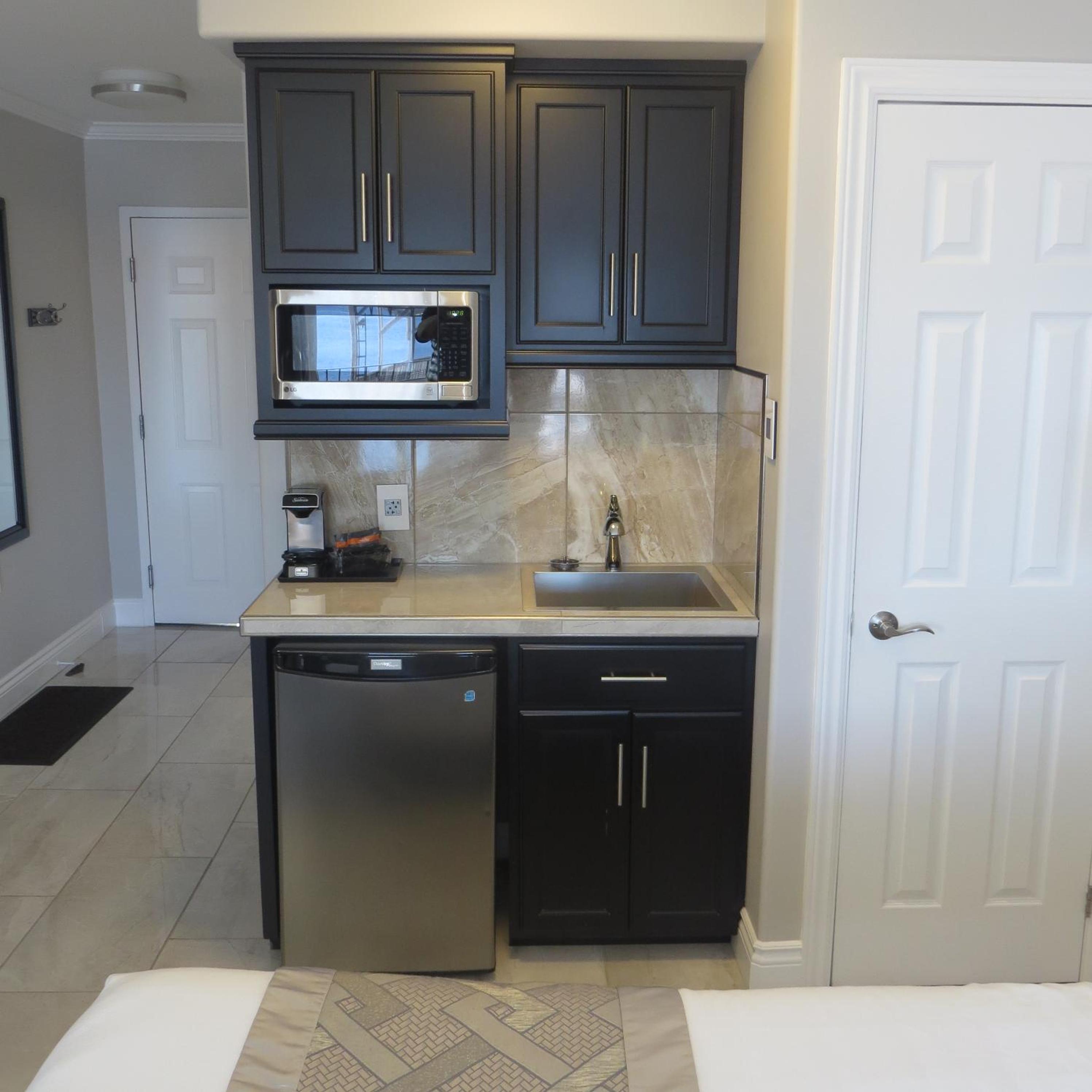 Dockside Suites