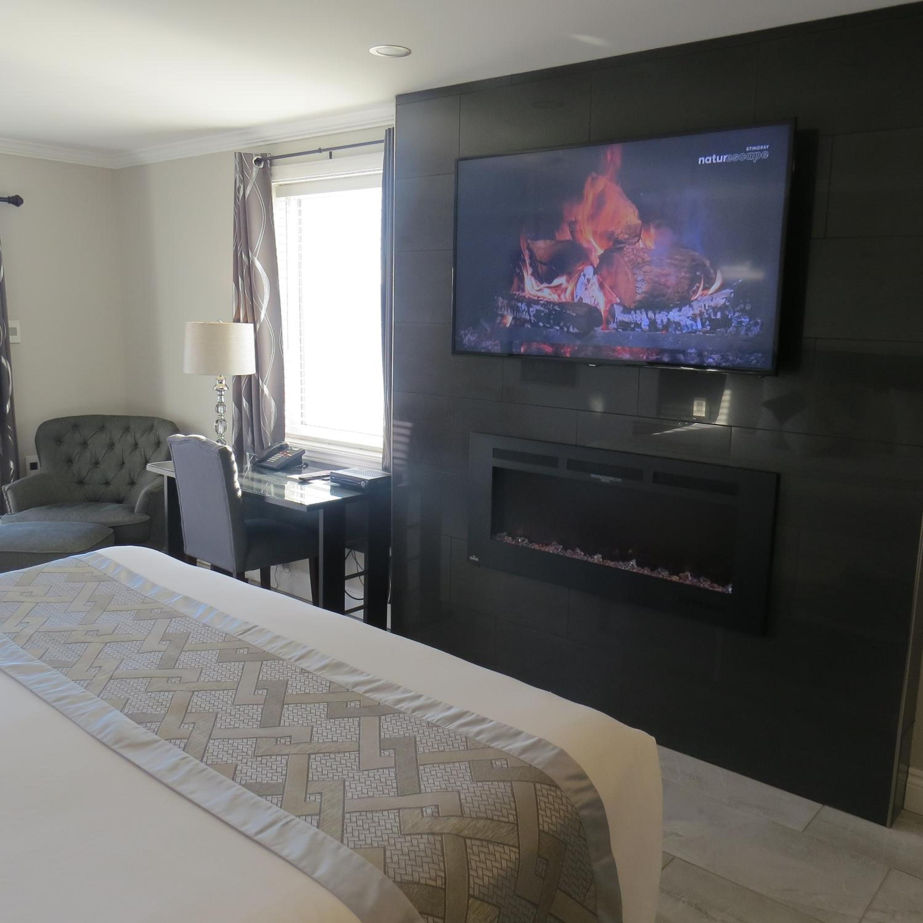 Dockside Suites