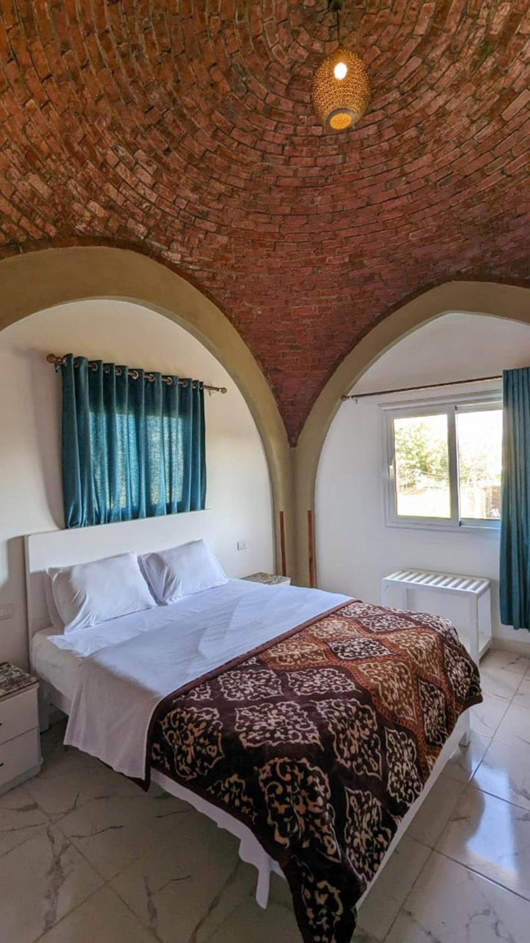 Yasmine Guest House