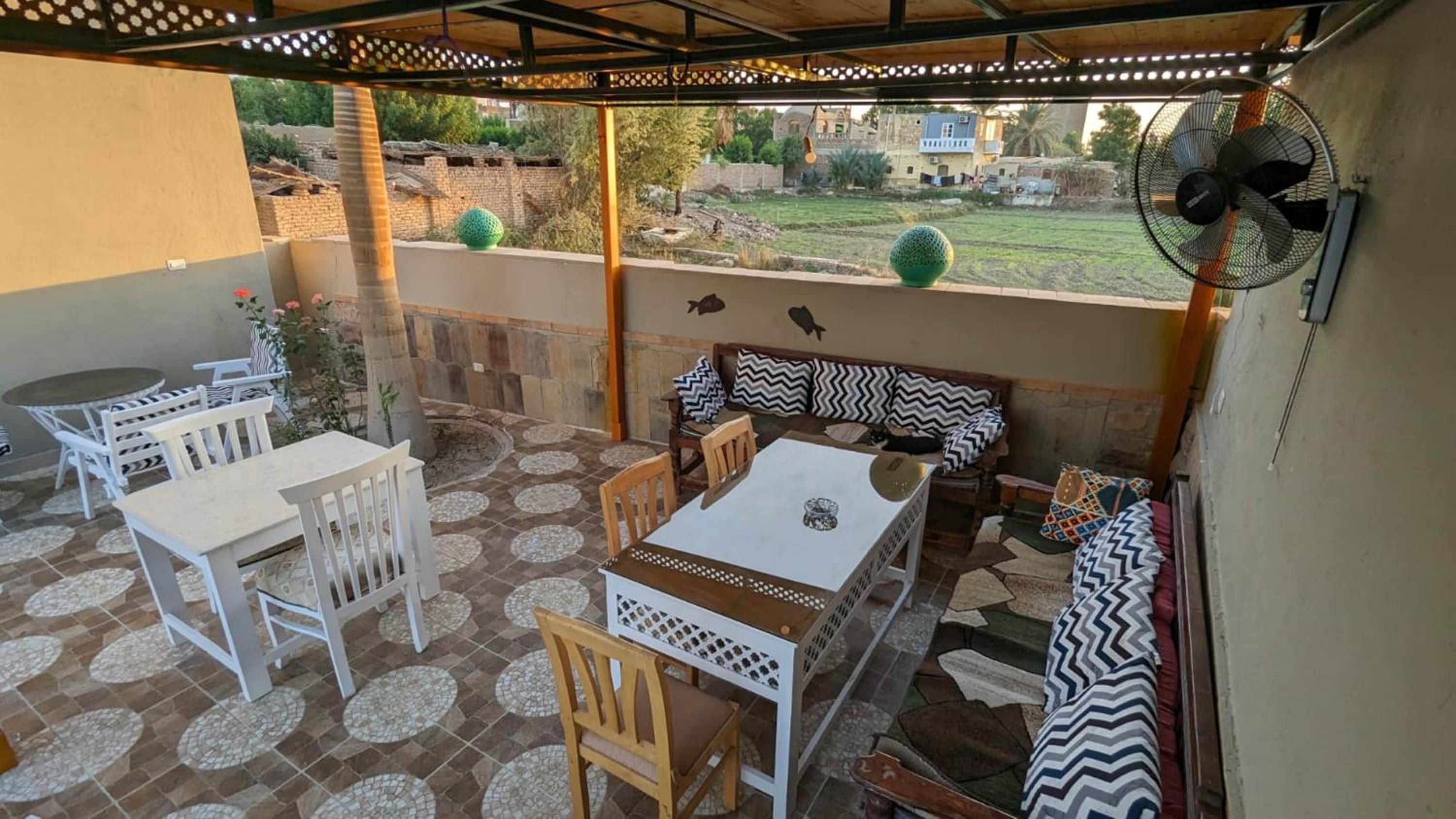 Yasmine Guest House