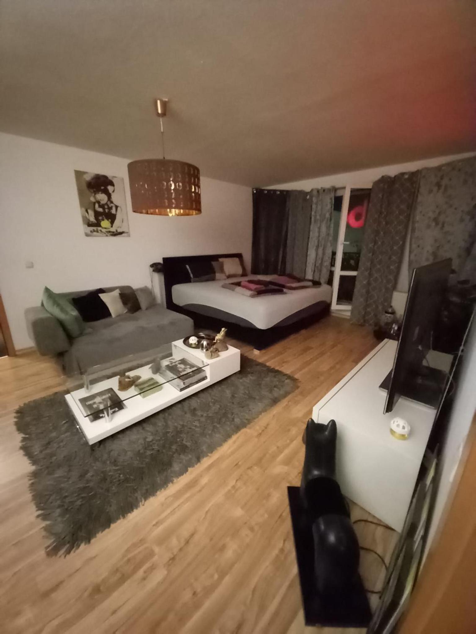 Tolle private 2-Zimmer Wohnung im Szene Bezirk Berlin-Friedrichshain