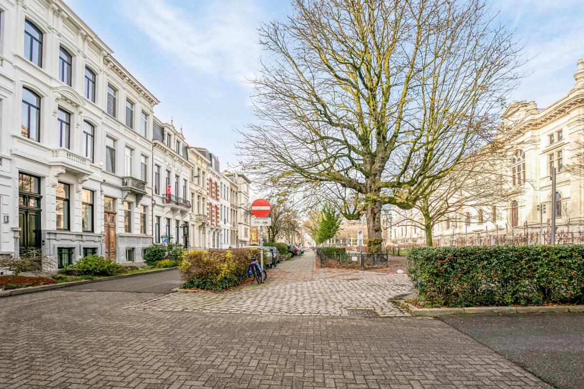 Museum Garden View Apartment Antwerp South