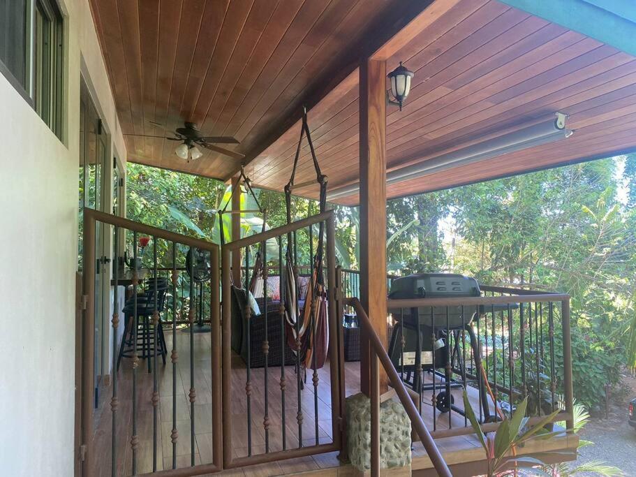 Casita Colibri–Mile to the Beach–Cable&Fiber Wifi!