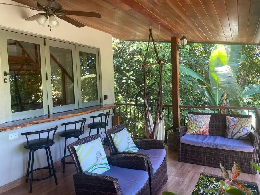 Casita Colibri–Mile to the Beach–Cable&Fiber Wifi!