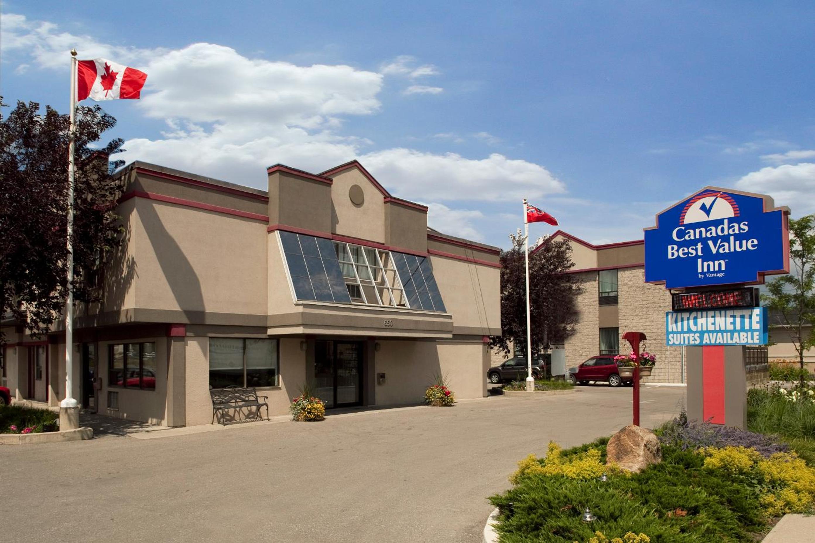 Canadas Best Value Inn Toronto - Image 3
