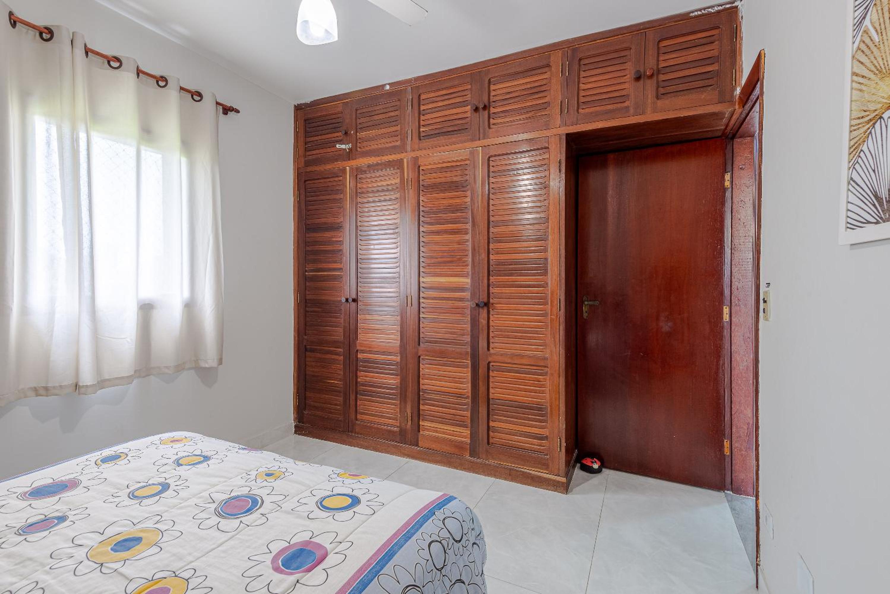 Apê com Ar, Garagem e Clima de Praia
