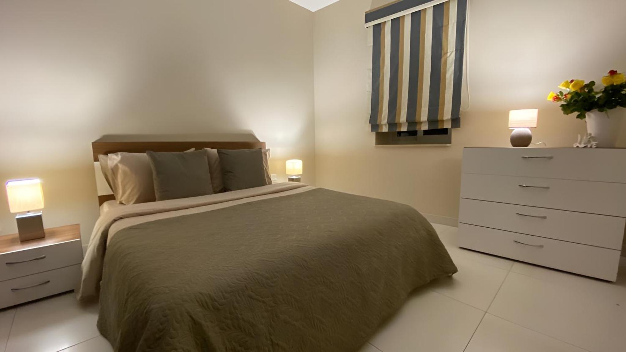 St. Julian's Super Bright And Spacious Seaview Apartment photo 2