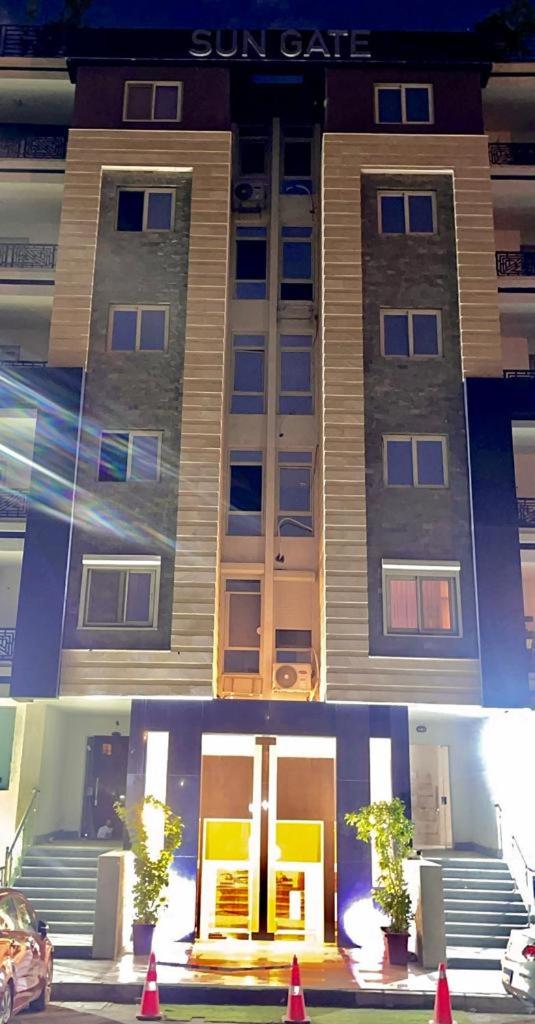 Sun gate house