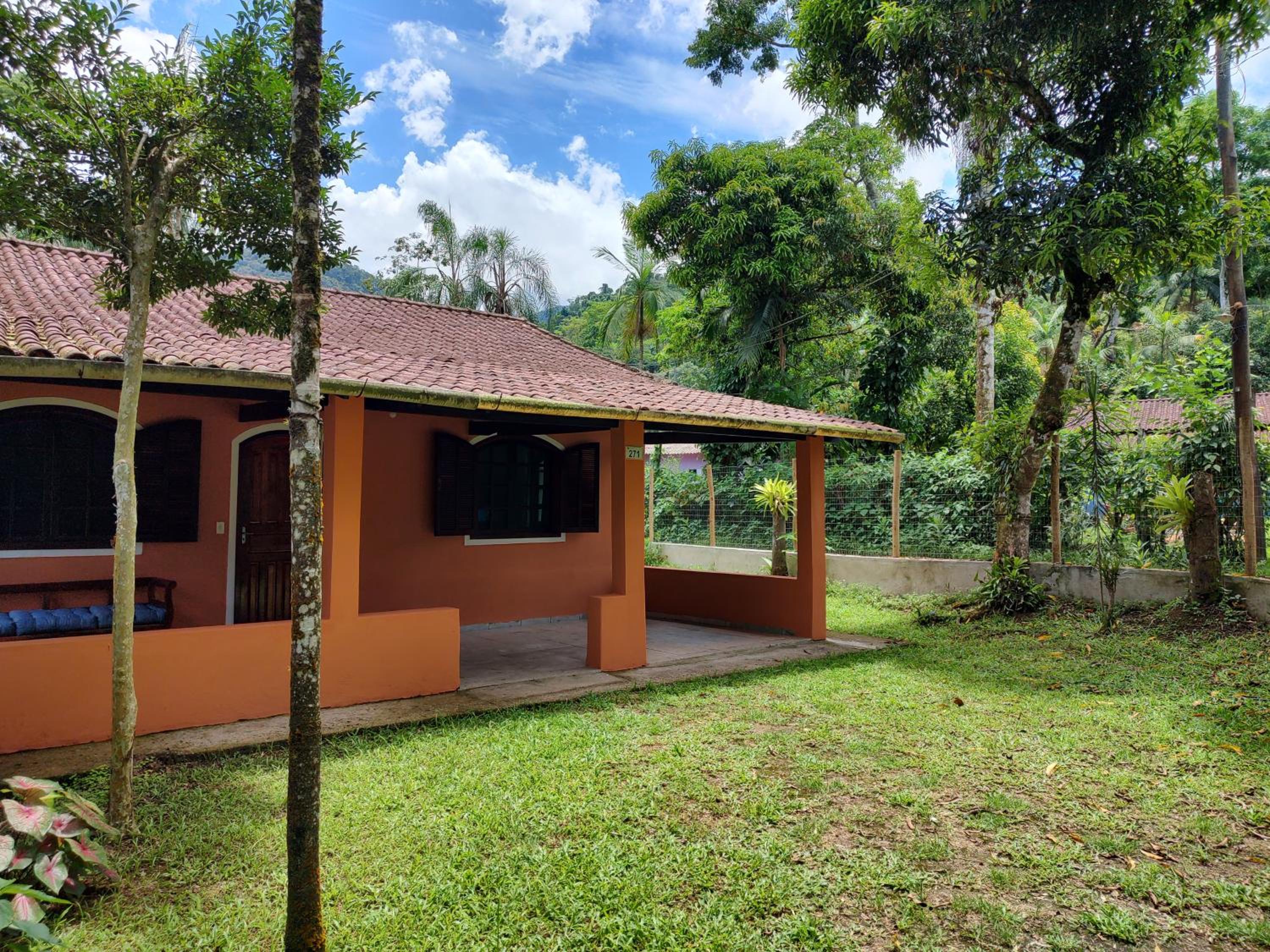 Casa Canto Belo
