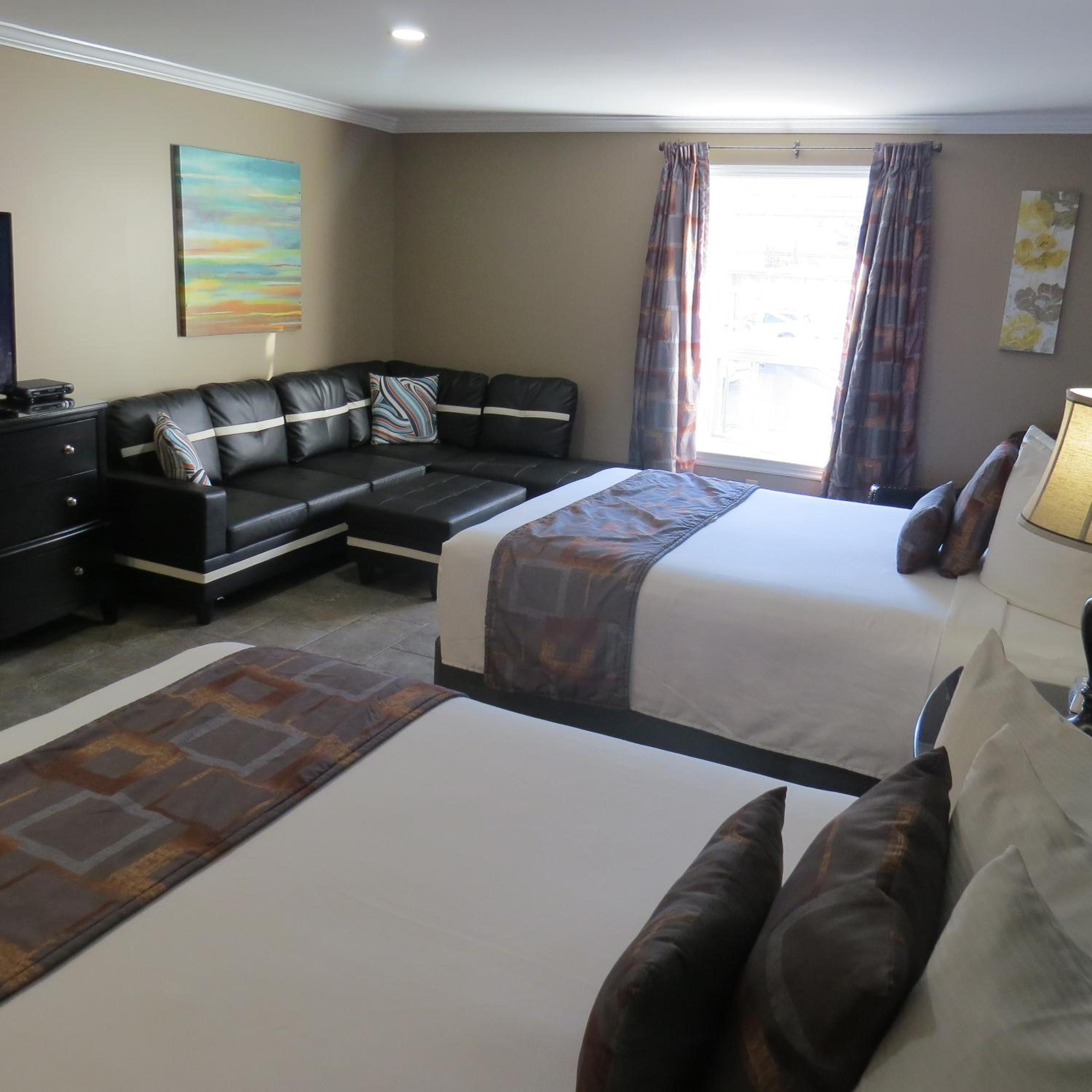 Dockside Suites