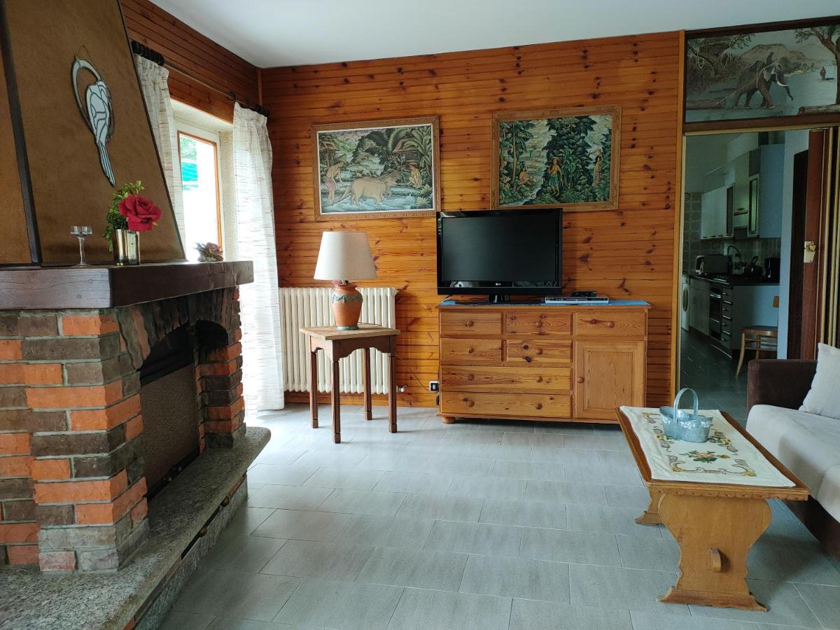 2 bedrooms appartement with enclosed garden and wifi at Arona 3 km away from the beach