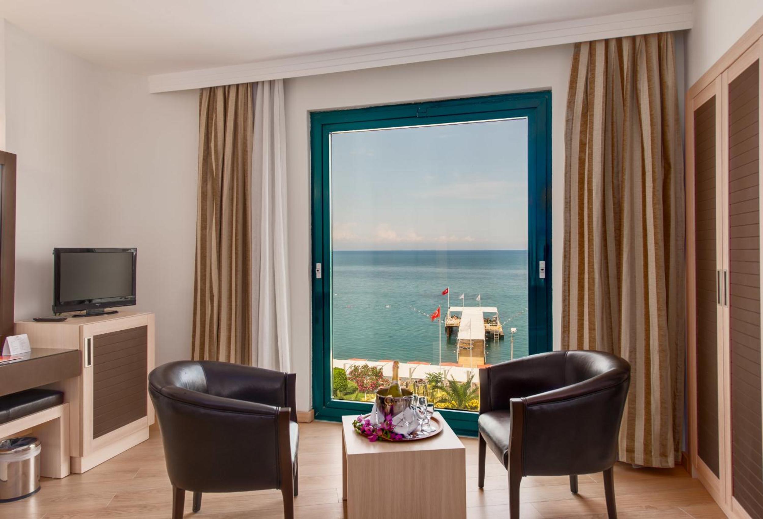 Golden Lotus Hotel - Image 43