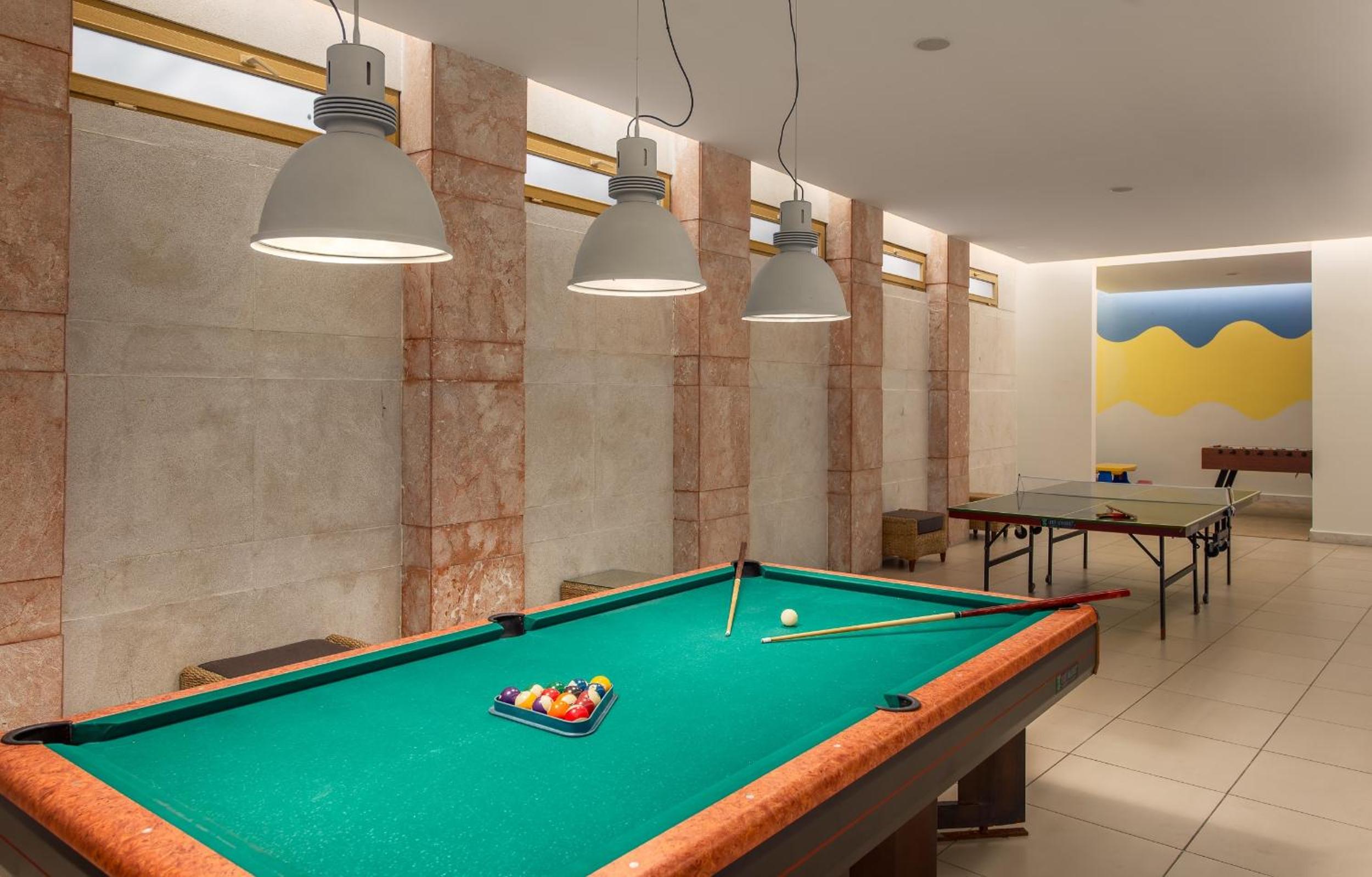 Golden Lotus Hotel - Image 12