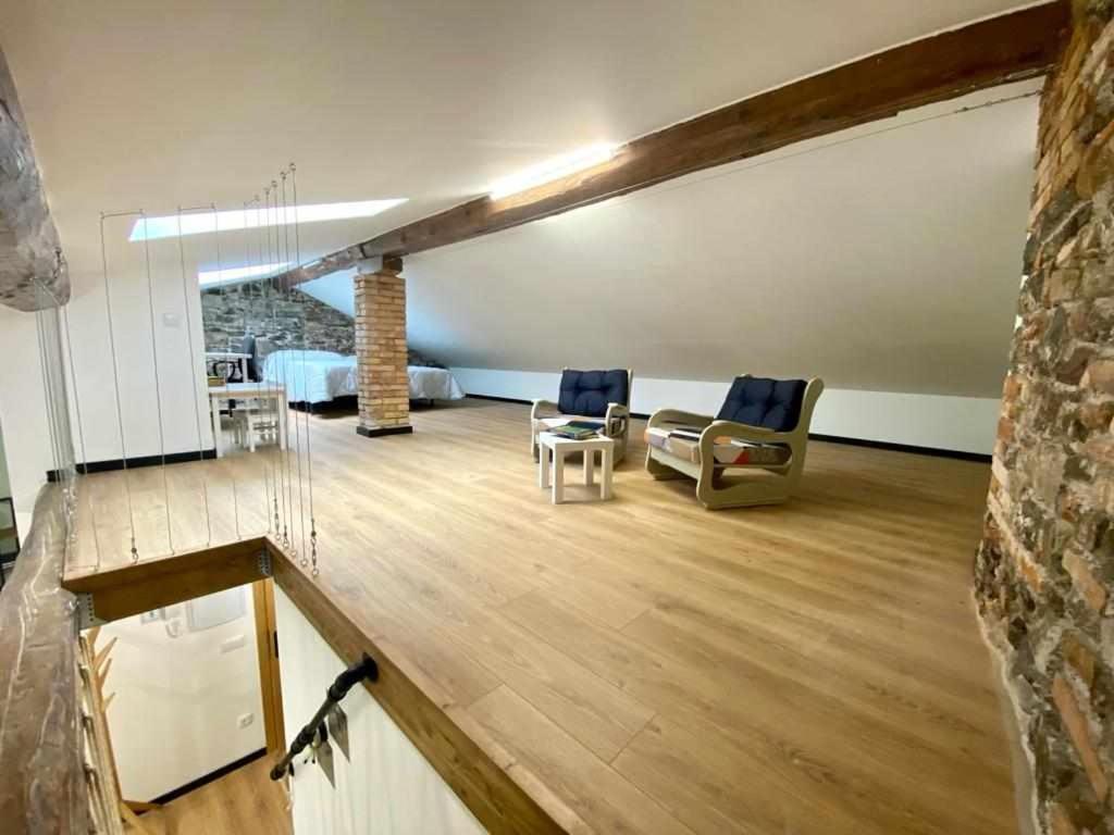 Ático abuhardillado imak Jaca