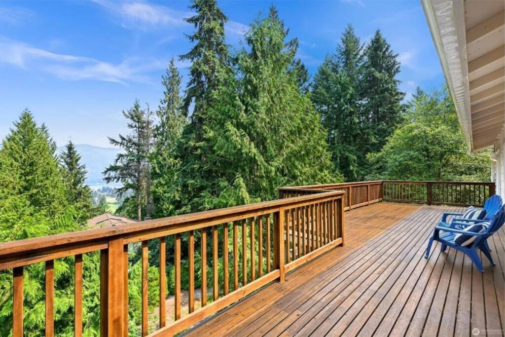 Serene Lake View Home view 5
