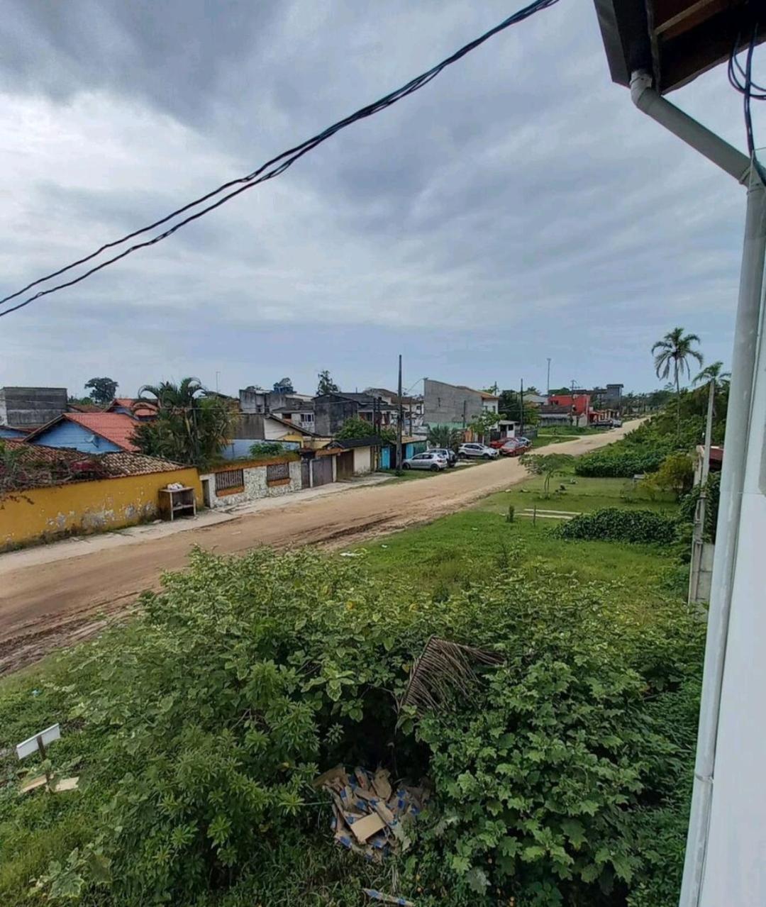 Casa simples e aconchegante em Boracéia Bertioga SP