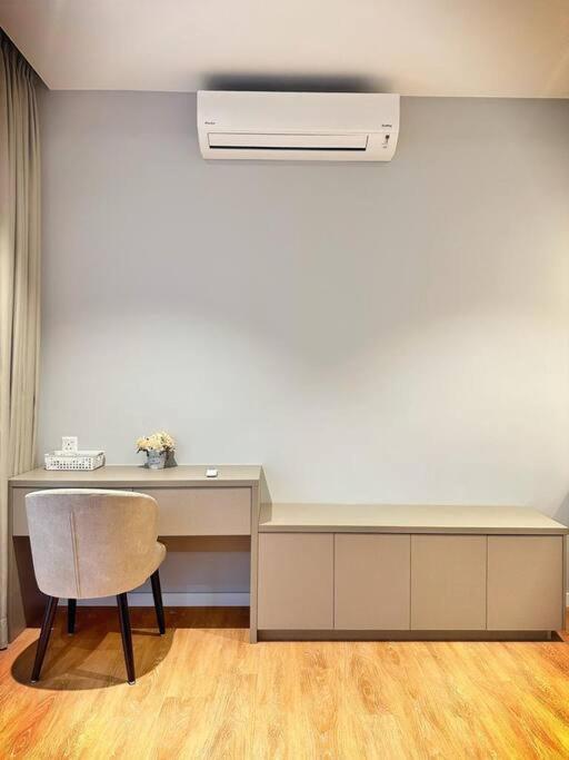 Q2 [2-4pax] Monorail-PavilionKL Bukit Bintang KLCC