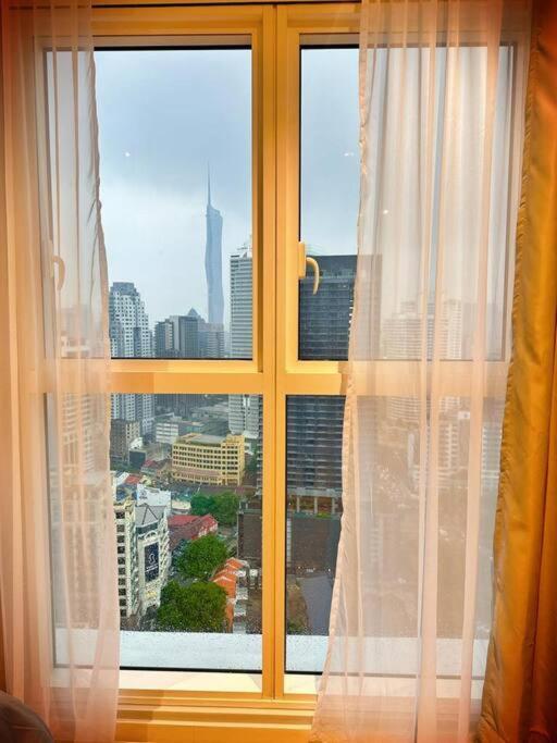 Q2 [2-4pax] Monorail-PavilionKL Bukit Bintang KLCC