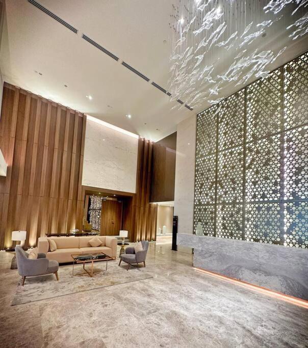 Q2 [2-4pax] Monorail-PavilionKL Bukit Bintang KLCC