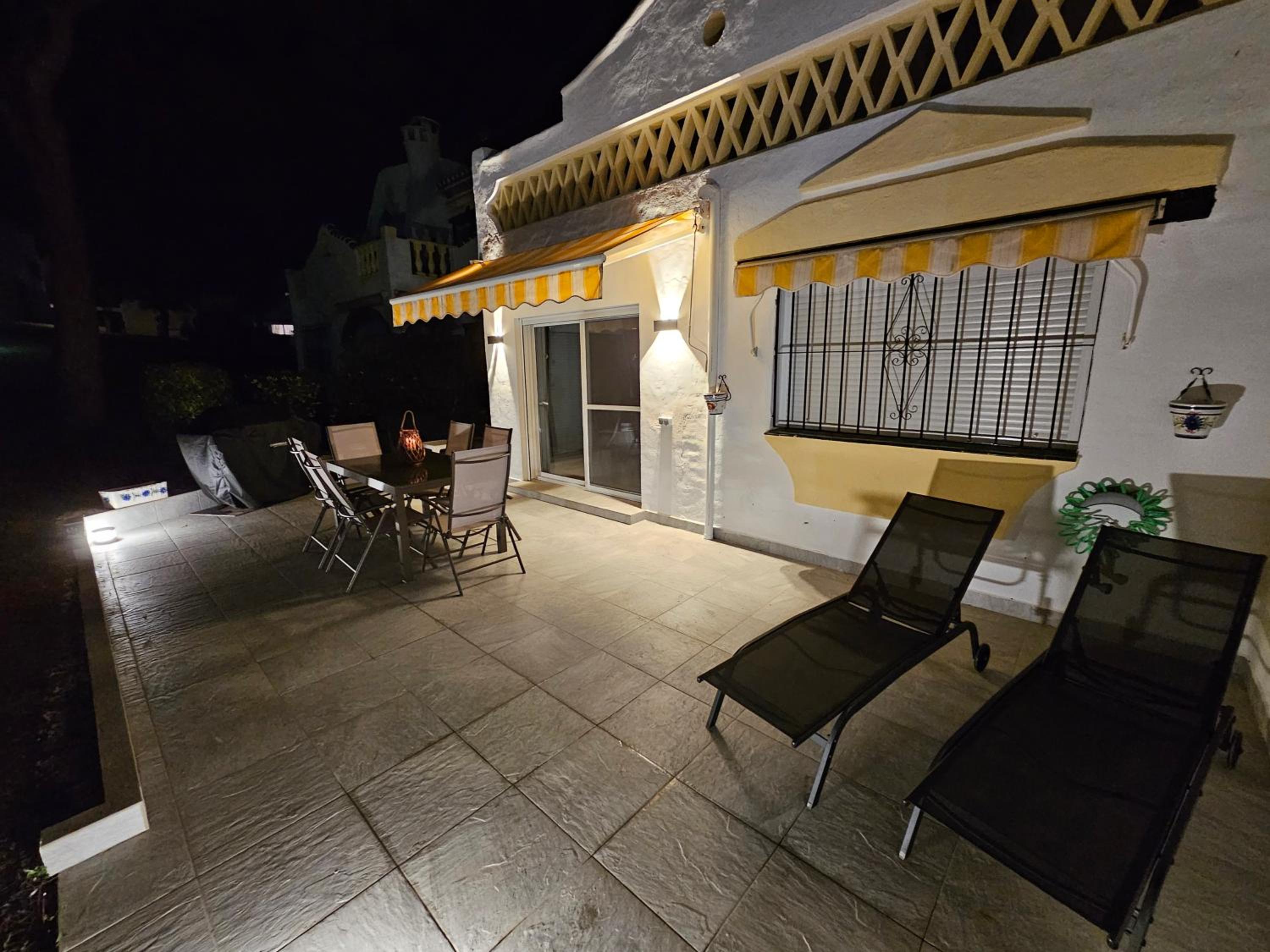 Casa Grapa in Sitio de Calahonda with heated pool