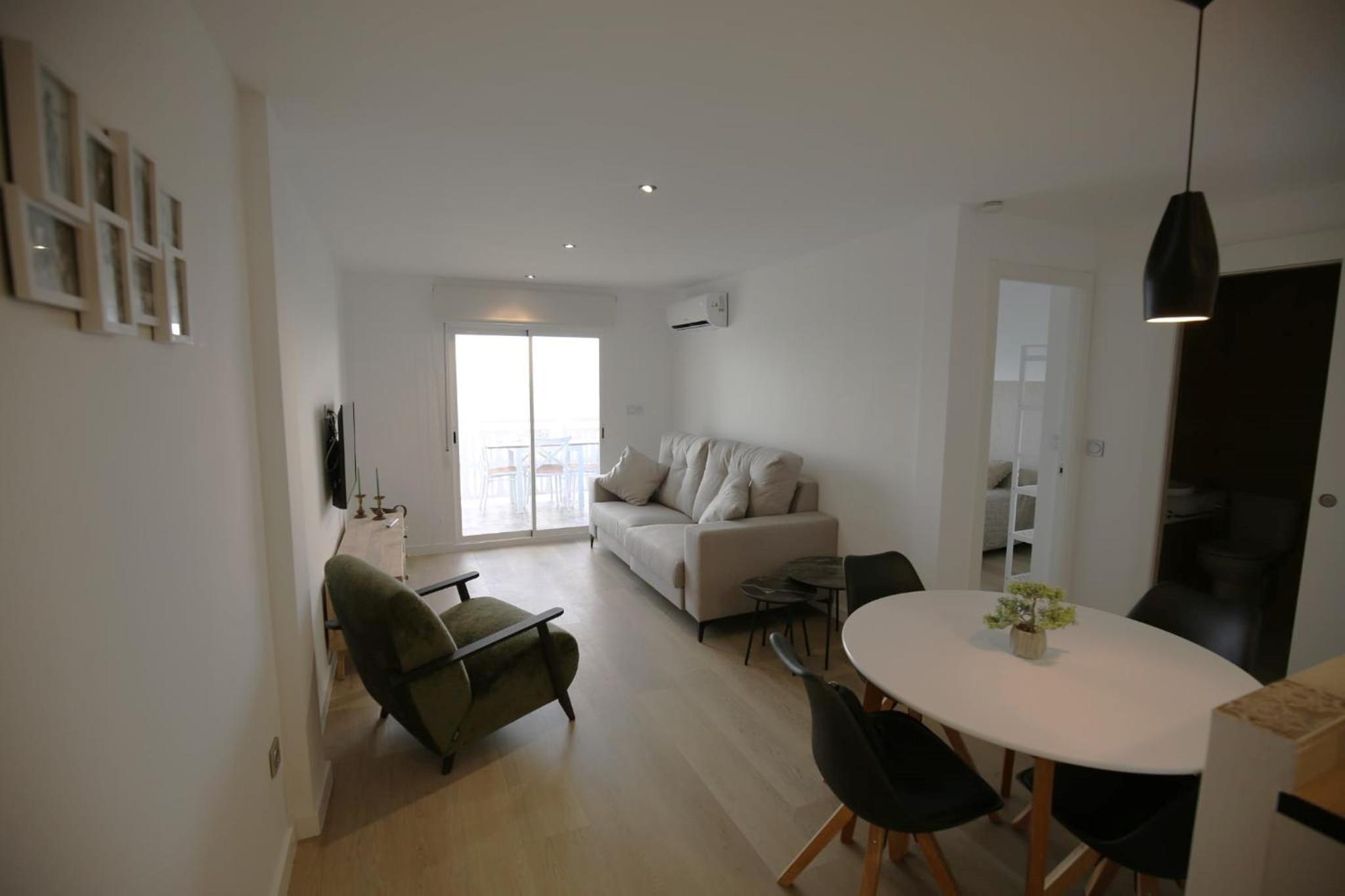 Apartamento L´espigo de Saoret primera linea playa Centro soleado y recien renovado