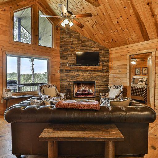 Spacious but cozy, secluded but close to everything