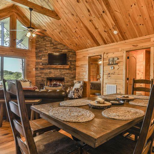 Spacious but cozy, secluded but close to everything