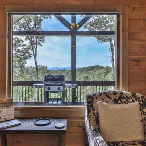 Spacious but cozy, secluded but close to everything