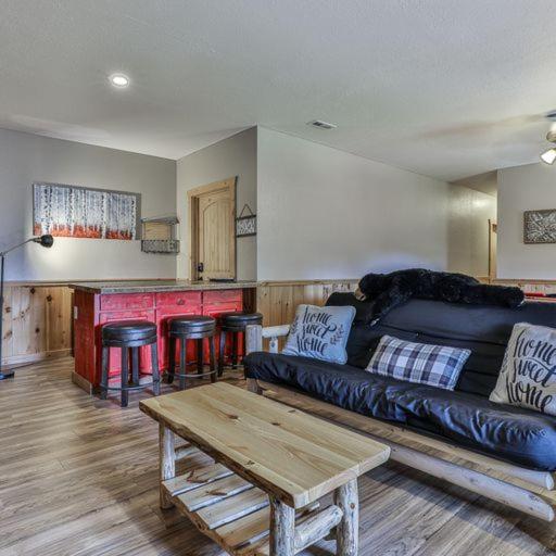 Spacious but cozy, secluded but close to everything
