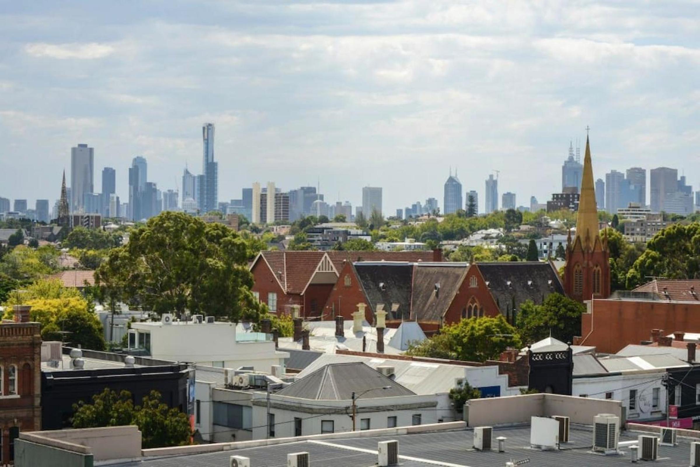 UPTOWN City Views in the Heart of South Yarra