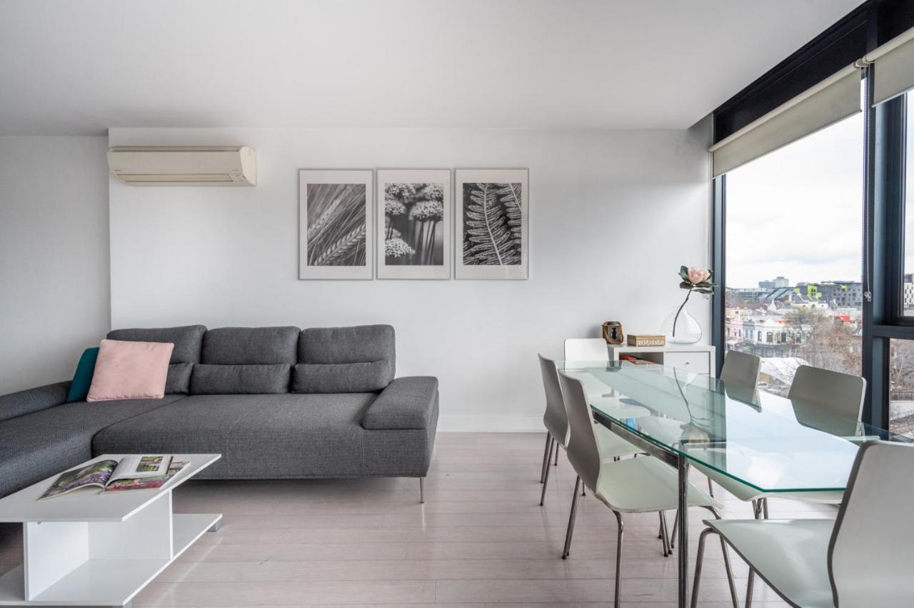 UPTOWN City Views in the Heart of South Yarra