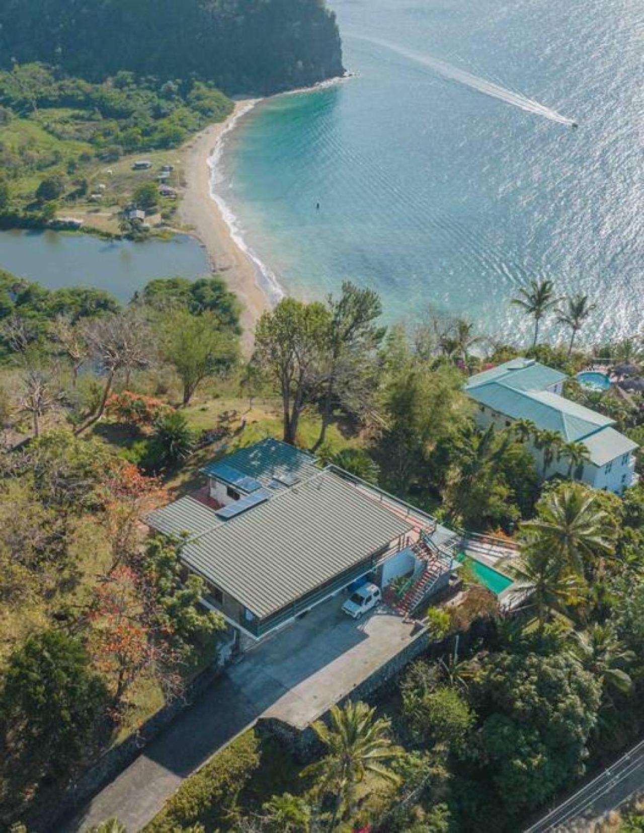 Amazing mountain top villa view 5