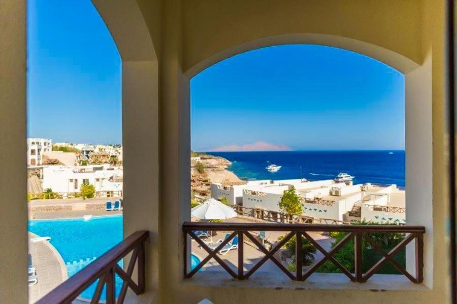 Sharks Bay Oasis Hotel