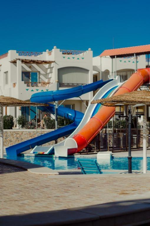 Sharks Bay Oasis Hotel