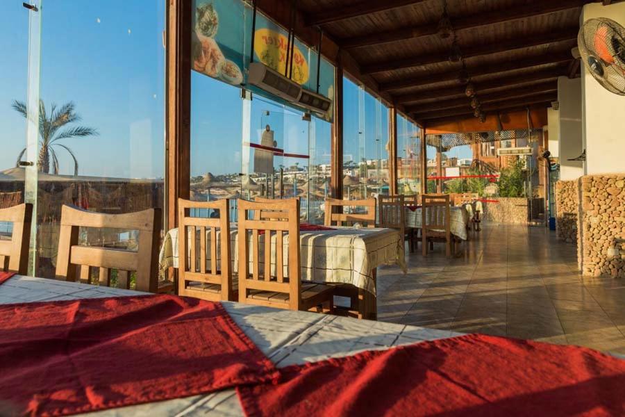 Sharks Bay Oasis Hotel