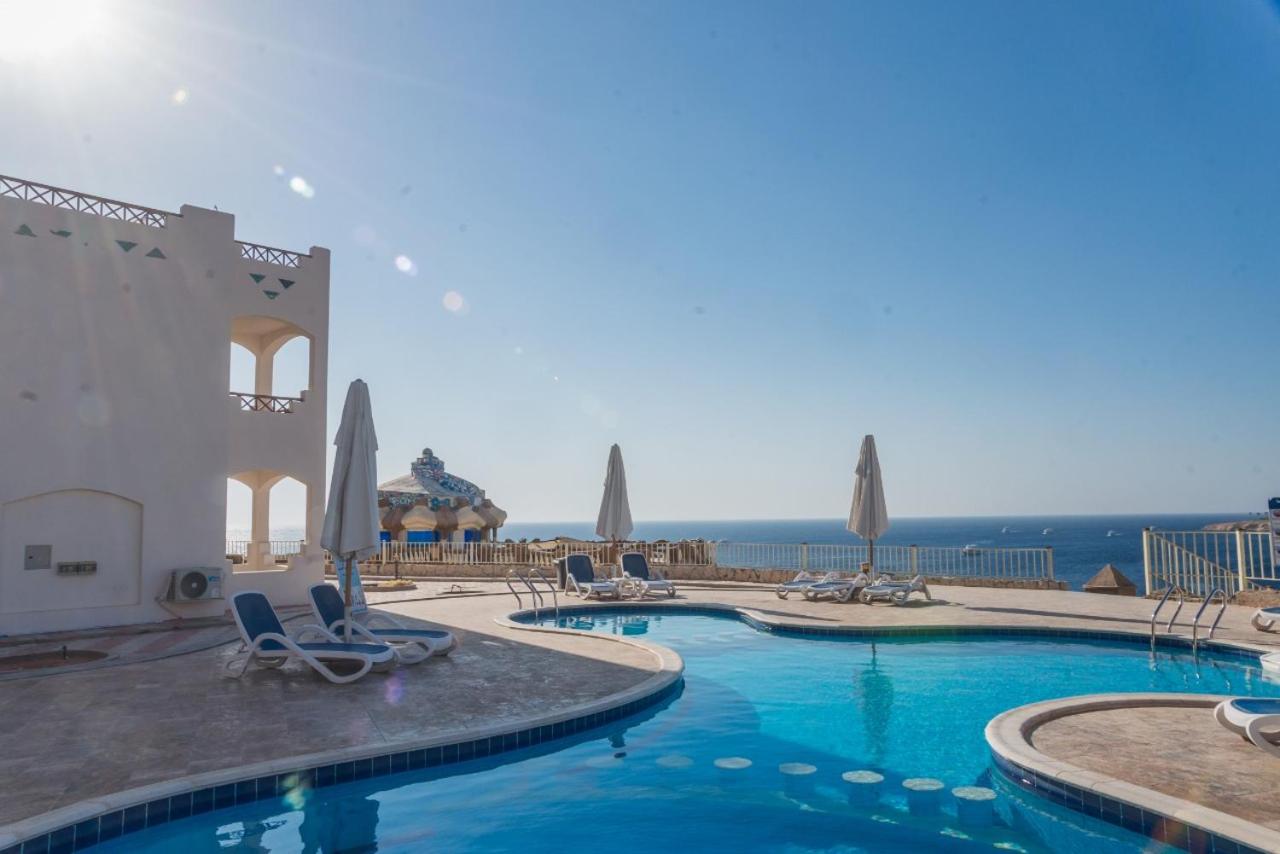 Sharks Bay Oasis Hotel
