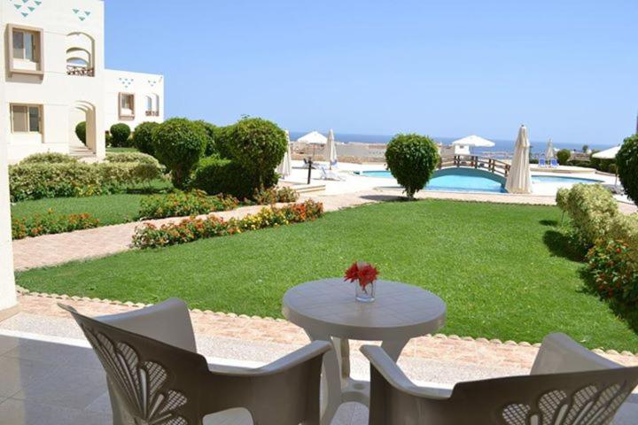Sharks Bay Oasis Hotel